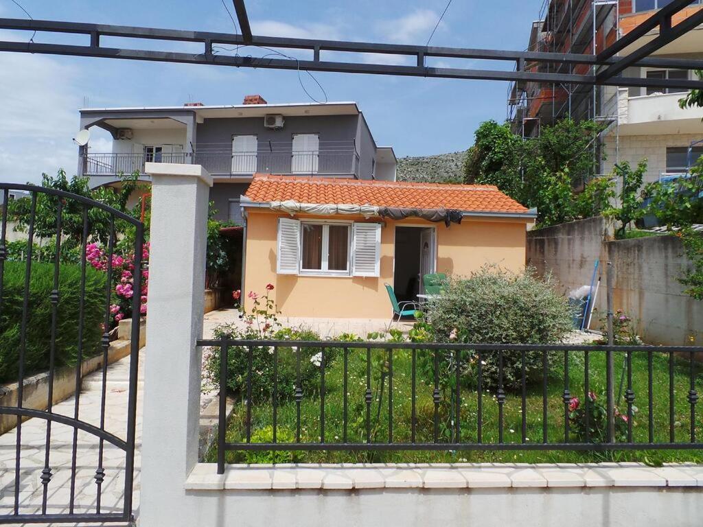 Marino Apartment Seget Vranjica Bagian luar foto